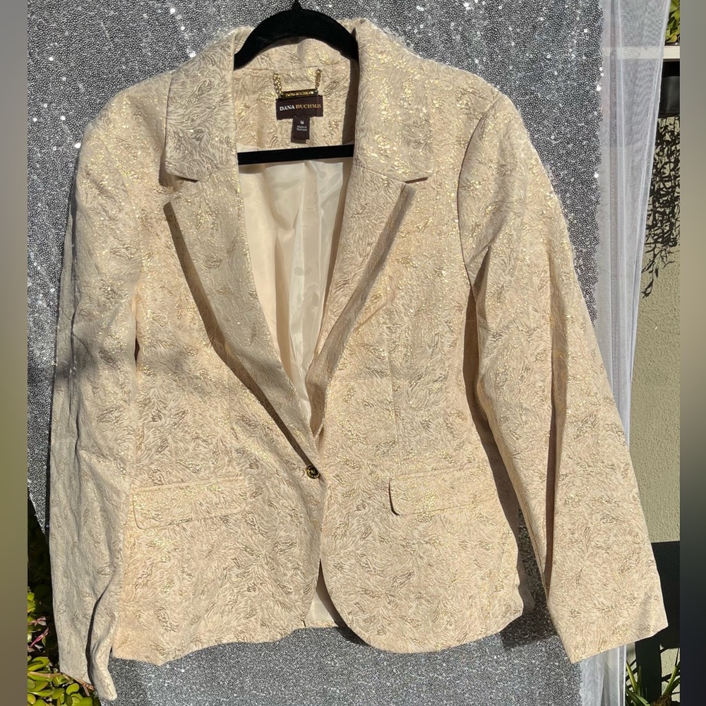 Dana Buchman Cream Textured Single-Button Blazer with Subtle Sheen